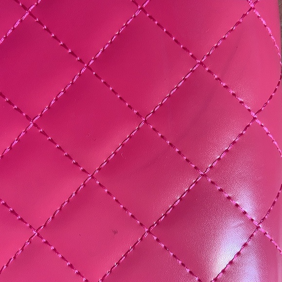 Flap top shoulder bag - Picture 12 of 16